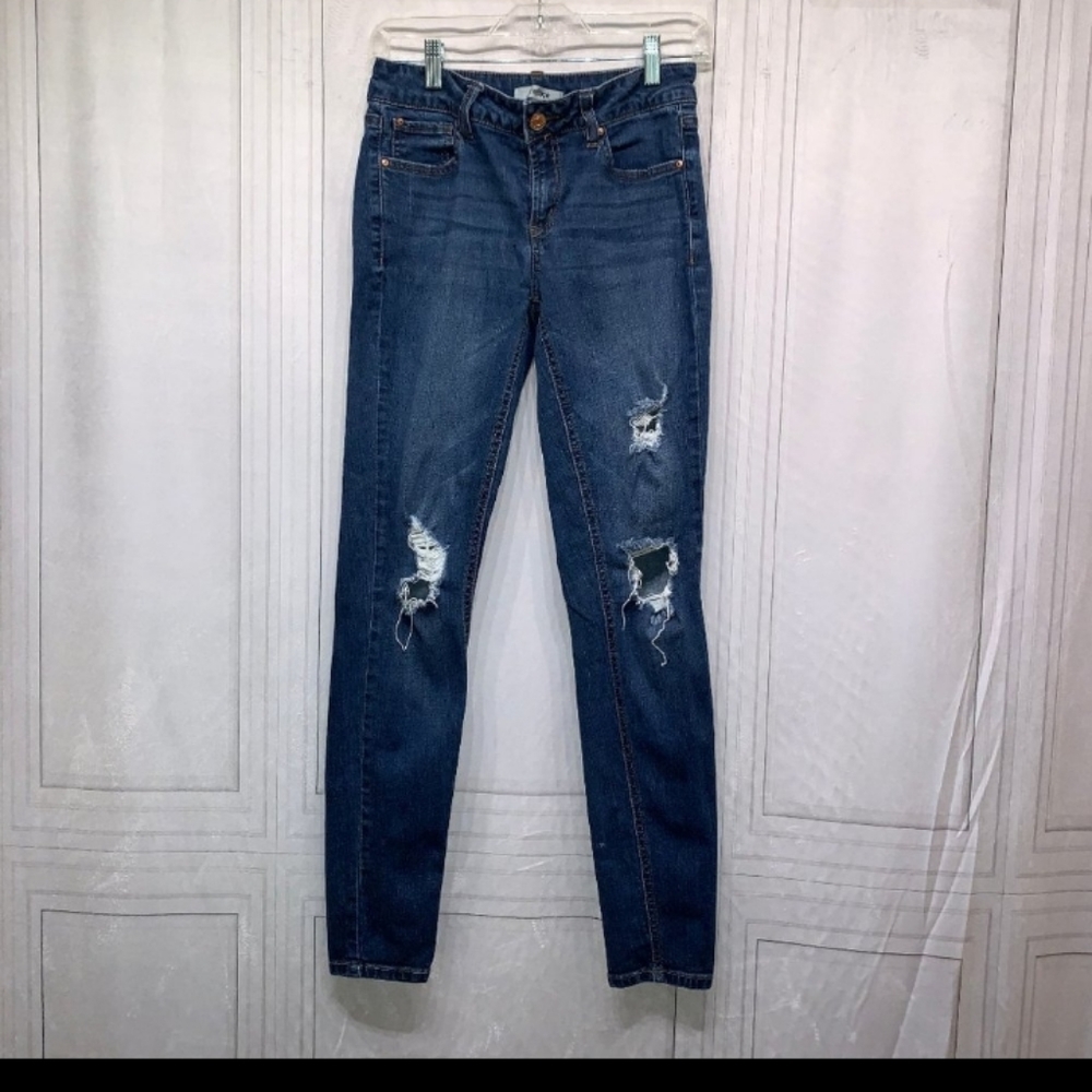 REFUGE DISTRESSED SKINNY JEANS SIZE 2